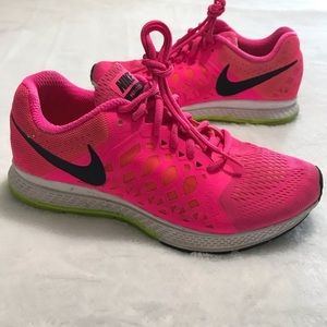 Nike | Air Zoom Pegasus 31 pink sneakers Sz 8